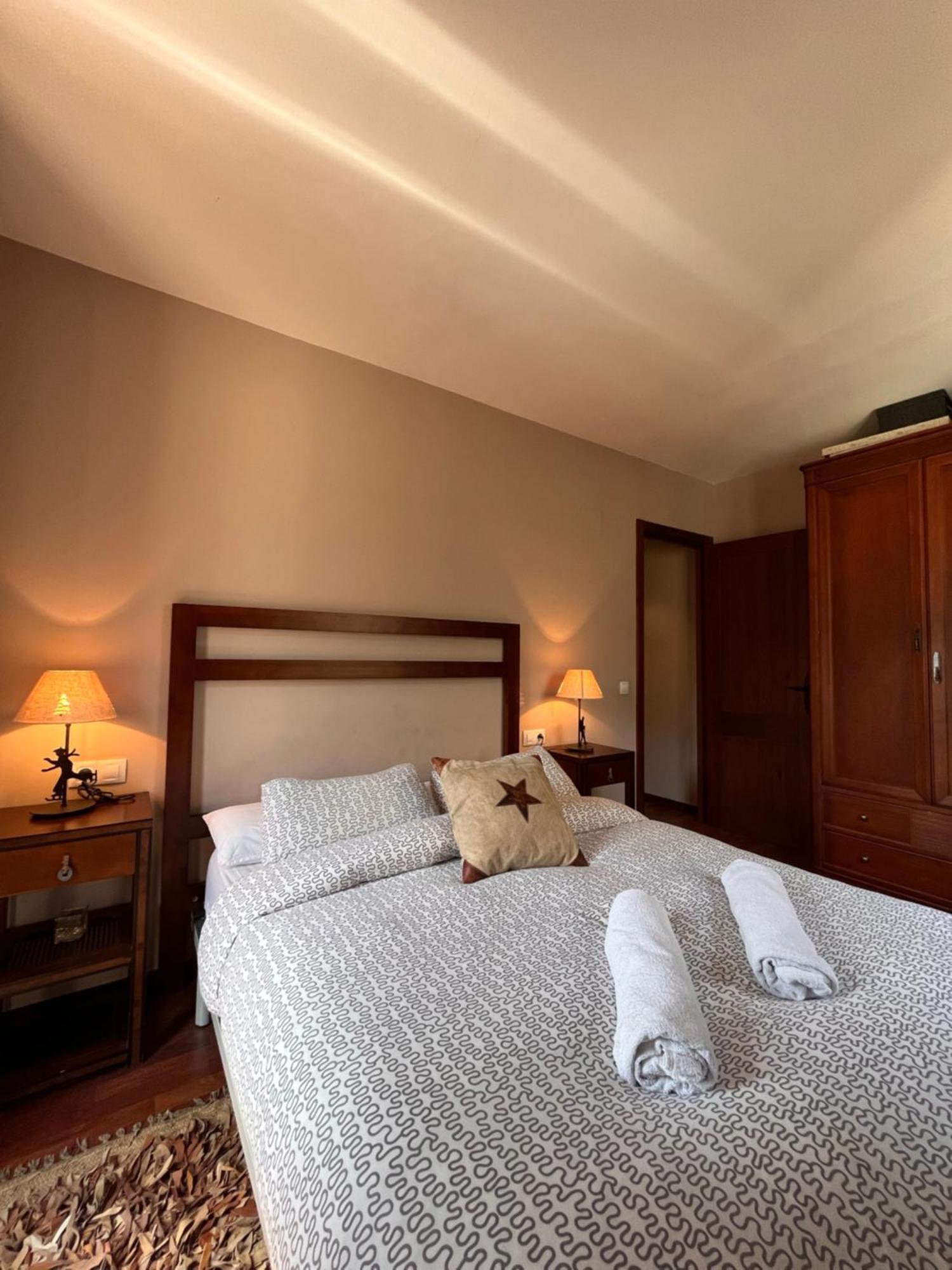 Ferienwohnung Luxury House Valencia D'Aneu Exterior foto